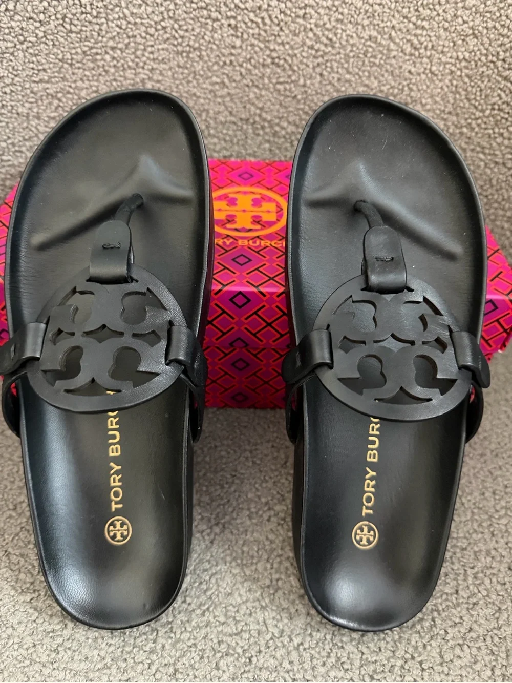 Tory Burch Black Leather Logo Thong Footbed Sandals size 8
